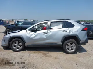 2022 Toyota RAV4 XLE with VIN 2T3P1RFV5NW260495, listed as a IAAI auction lot 42321407 with 69,538 mi miles and . Bid and sale history available at DreamBid. Image 14.
