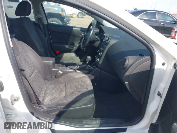 2008 Pontiac G6 z VIN 1G2ZG57B684108008, wystawiony jako IAAI lot #42063053 z przebiegiem 150 131 mil mil oraz . Historia ofert i sprzedaży dostępna na DreamBid. Obrazek 5.