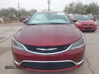 2015 Chrysler 200 Limited z VIN 1C3CCCAB6FN727715, wystawiony jako IAAI lot #41793423 z przebiegiem 146 503 mil mil oraz . Historia ofert i sprzedaży dostępna na DreamBid. Obrazek 13.