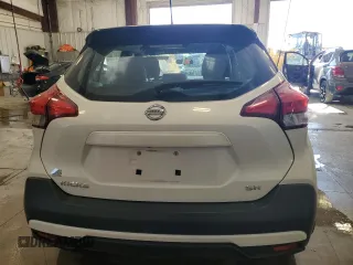 2018 Nissan Kicks SV z VIN 3N1CP5CU6JL511160, wystawiony jako Copart lot #57855315 z przebiegiem 58 173 mil mil oraz Nie do naprawy • Non repairable. Historia ofert i sprzedaży dostępna na DreamBid. Obrazek 6.