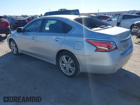 2014 Nissan Altima SL with VIN 1N4BL3AP7EC412585, listed as a IAAI auction lot 41647667 with 120,193 mi miles and . Bid and sale history available at DreamBid. Image 3.