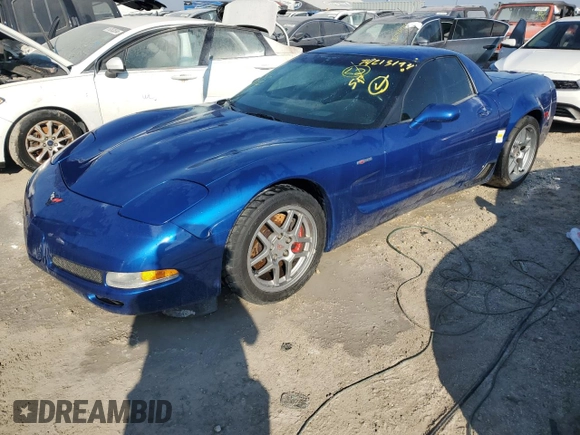 2002 Chevrolet Corvette Z06 z VIN 1G1YY12S725106363, wystawiony jako Copart lot #74213194 z przebiegiem Nie podano mil oraz Nie do naprawy. Historia ofert i sprzedaży dostępna na DreamBid. Obrazek 1.