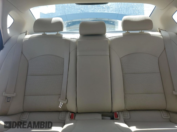 2017 Kia Cadenza Premium with VIN KNALC4J15H5052237, listed as a Copart auction lot 73831934 with 15,915 mi miles and Non Repairable. Bid and sale history available at carsss.com. Image 10.