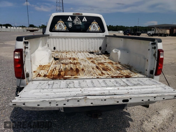 2014 Ford F-350 XLT with VIN 1FT8W3BT2EEA62777, listed as a Copart auction lot 62673935 with 144,746 mi miles and Clean title. Bid and sale history available at DreamBid. Image 10.