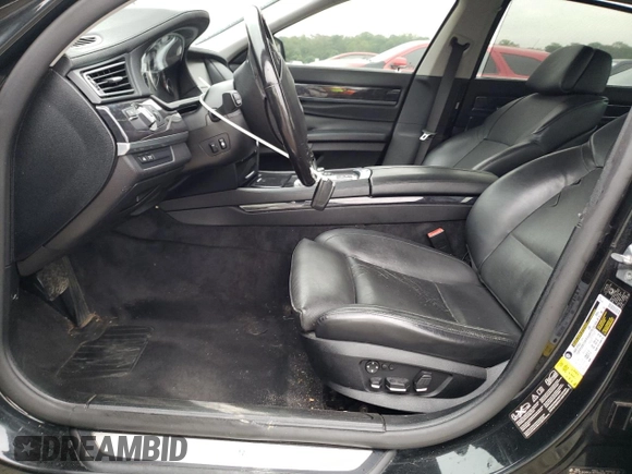 2010 BMW 7 Series 750Li xDrive z VIN WBAKC8C59ACY68940, wystawiony jako Copart lot #68335353 z przebiegiem 168 470 mil mil oraz Szkoda całkowita • Salvage title. Historia ofert i sprzedaży dostępna na DreamBid. Obrazek 7.