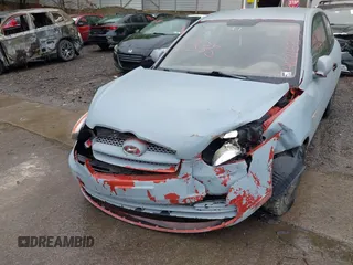 2010 Hyundai Accent GS z VIN KMHCM3AC0AU178542, wystawiony jako IAAI lot #42216335 z przebiegiem 186 236 mil mil oraz . Historia ofert i sprzedaży dostępna na DreamBid. Obrazek 6.
