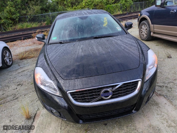 2012 Volvo C70 T5 with VIN YV1672MC4CJ130748, listed as a Copart auction lot 74681254 with 44,060 mi miles and Non Repairable. Bid and sale history available at carsss.com. Image 5.