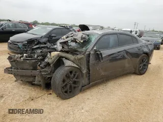 2019 Dodge Charger SXT z VIN 2C3CDXBG5KH734639, wystawiony jako Copart lot #51353325 z przebiegiem Nie podano mil oraz Szkoda całkowita • Salvage title. Historia ofert i sprzedaży dostępna na DreamBid. Obrazek 1.