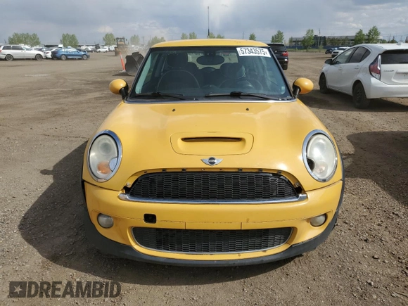 2009 MINI Hardtop S with VIN WMWMF73539TW85832, listed as a Copart auction lot 57343575 with 172,564 mi miles and Clean title. Bid and sale history available at DreamBid. Image 5.
