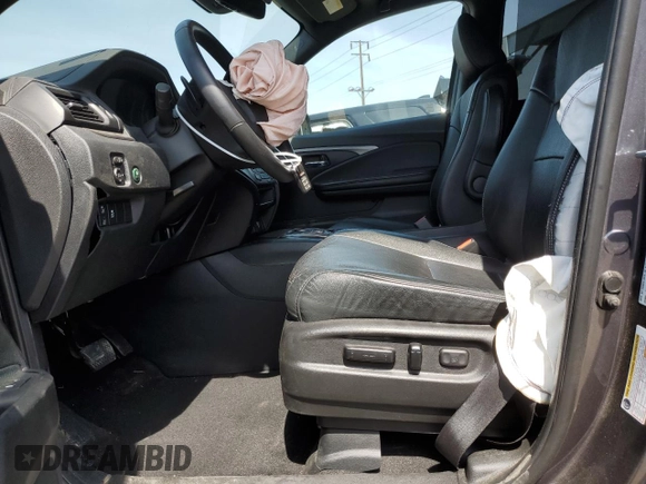 2021 Honda Passport EX-L with VIN 5FNYF7H58MB004010, listed as a Copart auction lot 49395925 with 45,864 mi miles and Salvage Title. Bid and sale history available at DreamBid. Image 7.
