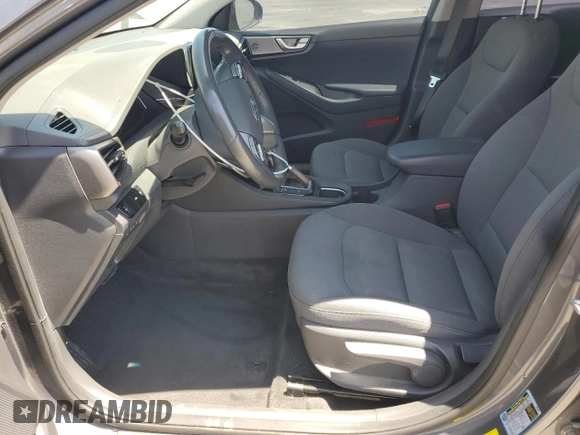 2020 Hyundai Ioniq SE with VIN KMHC65LD4LU207572, listed as a Copart auction lot 54187205 with 136,887 mi miles and Salvage title. Bid and sale history available at DreamBid. Image 7.
