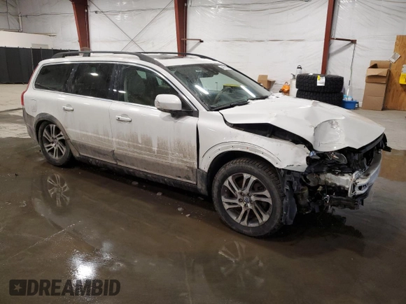 2014 Volvo XC70 3.2L with VIN YV4940BZ0E1176908, listed as a Copart auction lot 44677635 with 152,684 mi miles and Salvage Title. Bid and sale history available at DreamBid. Image 4.
