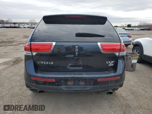 2011 Lincoln MKX z VIN 2LMDJ8JK9BBJ26324, wystawiony jako Copart lot #55482985 z przebiegiem Nie podano mil oraz Szkoda całkowita • Salvage title. Historia ofert i sprzedaży dostępna na DreamBid. Obrazek 6.