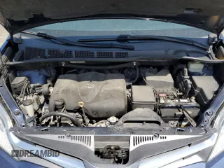 2018 Toyota Sienna XLE Auto Access Seat z VIN 5TDYZ3DC1JS962837, wystawiony jako Copart lot #54795435 z przebiegiem 122 282 mil mil oraz Nie do naprawy • Non repairable. Historia ofert i sprzedaży dostępna na DreamBid. Obrazek 12.