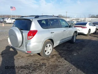 2008 Toyota RAV4 with VIN JTMBD33V686071430, listed as a IAAI auction lot 41627561 with 157,370 mi miles. Bid and sale history available at carsss.com. Image 4.