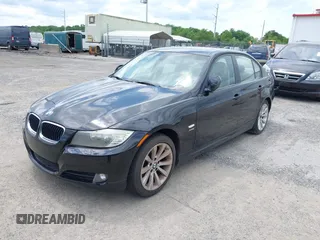 2011 BMW 3 Series 328i xDrive z VIN WBAPK7C56BA972088, wystawiony jako IAAI lot #42123166 z przebiegiem Nie podano mil oraz . Historia ofert i sprzedaży dostępna na DreamBid. Obrazek 2.