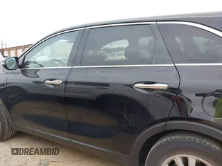 2019 Kia Sorento LX with VIN 5XYPG4A35KG577548, listed as a IAAI auction lot 41463981 with 74,260 mi miles. Bid and sale history available at carsss.com. Image 14.
