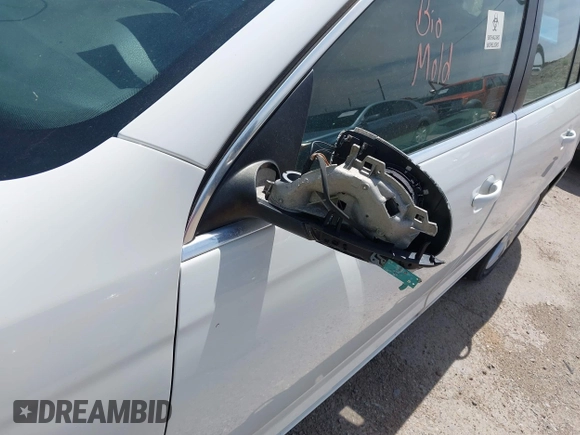 2011 Volkswagen Jetta TDI with VIN 3VWPL7AJ2BM645980, listed as a IAAI auction lot 42324480 with 70,757 mi miles and . Bid and sale history available at DreamBid. Image 12.