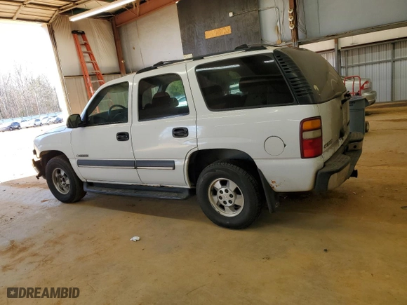 2003 Chevrolet Tahoe LS with VIN 1GNEC13V33R281647, listed as a Copart auction lot 44338795 with 345,627 mi miles and Salvage Title. Bid and sale history available at carsss.com. Image 2.