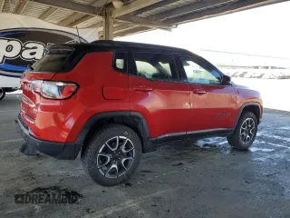 2025 Jeep Compass Trailhawk with VIN 3C4NJDDNXST553759, listed as a Copart auction lot 64247685 with 9,314 mi miles and Salvage title. Bid and sale history available at DreamBid. Image 3.