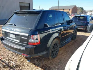2013 Land Rover Range Rover Sport HSE LUX with VIN SALSK2D41DA811861, listed as a IAAI auction lot 41639871 with 116,838 mi miles. Bid and sale history available at carsss.com. Image 4.