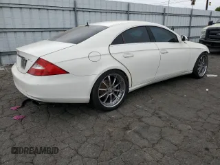 2006 Mercedes-Benz CLS-Class with VIN WDDDJ75X76A060959, listed as a Copart auction lot 75357804 with 258,051 mi miles and Salvage Title. Bid and sale history available at carsss.com. Image 3.