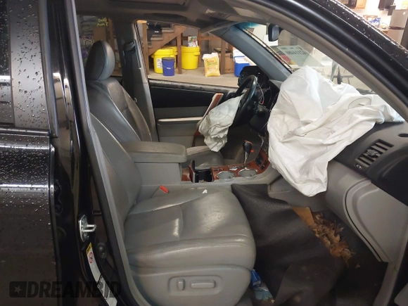 2010 Toyota Highlander Limited with VIN 5TDDK3EH3AS037831, listed as a IAAI auction lot 42114480 with 241,658 mi miles and . Bid and sale history available at DreamBid. Image 5.