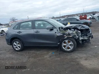 2024 Honda HR-V LX z VIN 3CZRZ2H36RM703890, wystawiony jako IAAI lot #41737489 z przebiegiem 21 789 mil mil oraz . Historia ofert i sprzedaży dostępna na DreamBid. Obrazek 13.