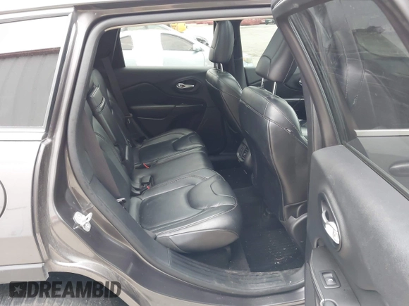 2014 Jeep Cherokee Limited z VIN 1C4PJMDB2EW182111, wystawiony jako IAAI lot #42179182 z przebiegiem 156 257 mil mil oraz . Historia ofert i sprzedaży dostępna na DreamBid. Obrazek 8.