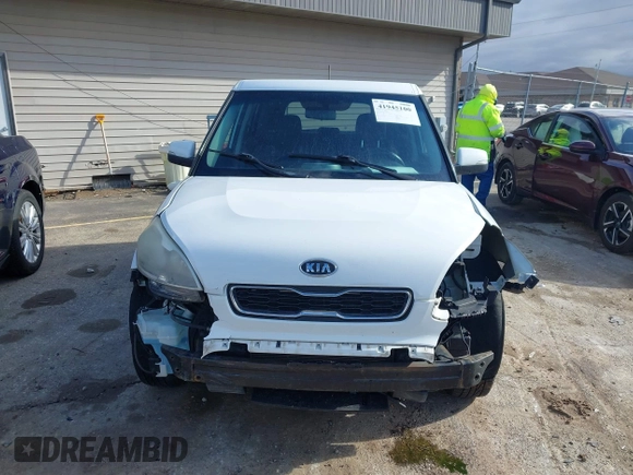 2012 Kia Soul + with VIN KNDJT2A67C7448919, listed as a IAAI auction lot 41945100 with 113,454 mi miles. Bid and sale history available at carsss.com. Image 12.