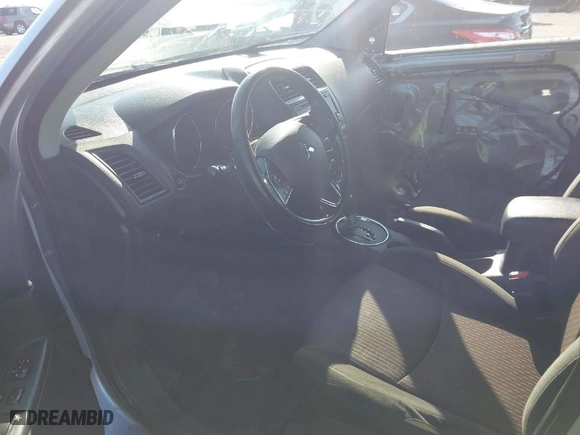2017 Mitsubishi Outlander Sport ES 2.0 with VIN JA4AR3AU1HZ000894, listed as a IAAI auction lot 40390110 with 91,337 mi miles. Bid and sale history available at carsss.com. Image 5.