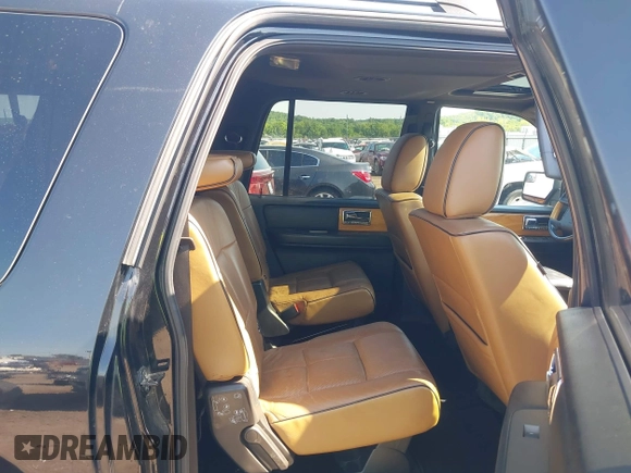 2013 Lincoln Navigator z VIN 5LMJJ3J54DEL08819, wystawiony jako IAAI lot #42234551 z przebiegiem 235 518 mil mil oraz . Historia ofert i sprzedaży dostępna na DreamBid. Obrazek 8.