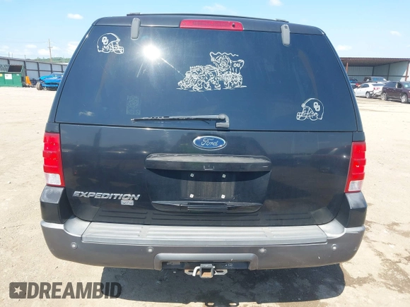 2004 Ford Expedition Special Service with VIN 1FMPU15L84LB52488, listed as a IAAI auction lot 42234558 with 251,440 mi miles and . Bid and sale history available at DreamBid. Image 17.