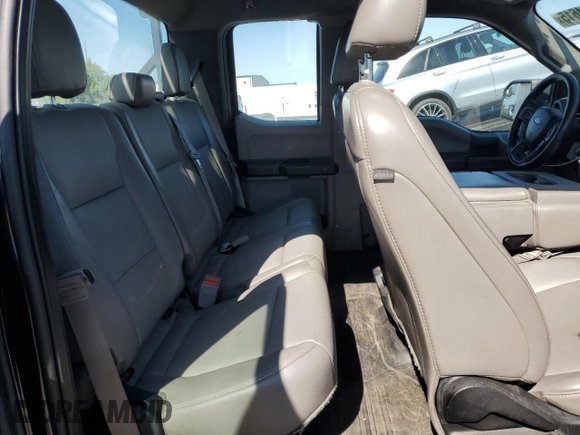 2018 Ford F-150 XL with VIN 1FTEX1EB2JKF61257, listed as a Copart auction lot 53674615 with 161,021 mi miles and Salvage title. Bid and sale history available at DreamBid. Image 10.