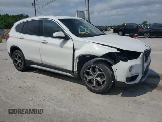 2018 BMW X1 sDrive28i z VIN WBXHU7C30J3H42992, wystawiony jako Copart lot #55065275 z przebiegiem 80 490 mil mil oraz Szkoda całkowita • Salvage title. Historia ofert i sprzedaży dostępna na DreamBid. Obrazek 4.