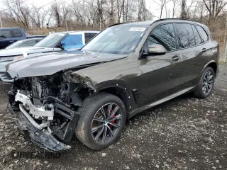 2025 BMW X5 xDrive40i with VIN 5UX23EU01S9Y34671, listed as a Copart auction lot 51931465 with 5,887 mi miles and Salvage Title. Bid and sale history available at carsss.com. Image 1.