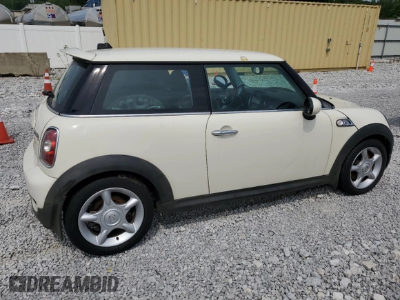 2008 MINI Hardtop S with VIN WMWMF73548TT86932, listed as a Copart auction lot 65881935 with 184,482 mi miles and Clean title. Bid and sale history available at DreamBid. Image 3.