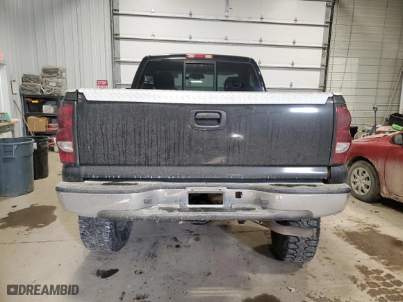 2005 Chevrolet Silverado 1500 Z71 with VIN 1GCEK14T05Z289135, listed as a Copart auction lot 84499504 with 128,562 mi miles and Salvage Title. Bid and sale history available at carsss.com. Image 6.