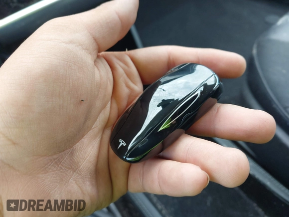 2014 Tesla Model S 60 с VIN 5YJSA1H14EFP44251, выставлен на аукционе IAAI как лот 42267250 с пробегом 60 560 миль миль и . История ставок и продаж доступна на DreamBid. Изображение 11.