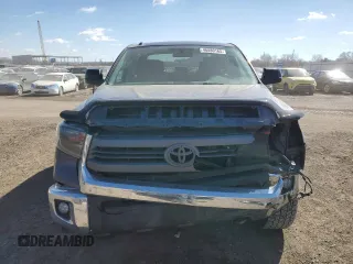 2015 Toyota Tundra SR5 z VIN 5TFDW5F1XFX421561, wystawiony jako Copart lot #46880165 z przebiegiem 110 669 mil mil oraz Szkoda całkowita • Salvage title. Historia ofert i sprzedaży dostępna na DreamBid. Obrazek 5.