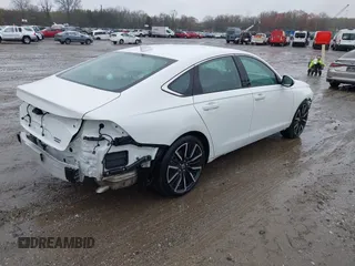 2024 Honda Accord Touring с VIN 1HGCY2F80RA090757, выставлен на аукционе IAAI как лот 41999518 с пробегом 3 862 миль миль и . История ставок и продаж доступна на DreamBid. Изображение 4.