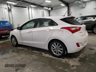 2015 Hyundai Elantra GT GL with VIN KMHD25LH8FU250772, listed as a Copart auction lot 43330335 with 240,063 mi miles and Clean Title. Bid and sale history available at carsss.com. Image 2.