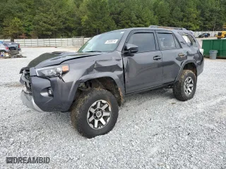 2022 Toyota 4Runner TRD Off Road with VIN JTEPU5JR8N6002155, listed as a Copart auction lot 73609274 with 80,337 mi miles and Salvage Title. Bid and sale history available at carsss.com. Image 1.