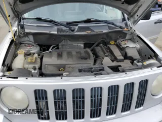 2008 Jeep Patriot Limited with VIN 1J8FT48W28D700911, listed as a Copart auction lot 47452615 with 152,602 mi miles and Salvage Title. Bid and sale history available at DreamBid. Image 12.