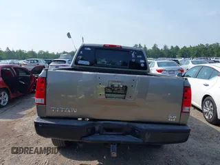 2006 Nissan Titan SE z VIN 1N6BA07B56N504064, wystawiony jako IAAI lot #42479075 z przebiegiem 156 983 mil mil oraz . Historia ofert i sprzedaży dostępna na DreamBid. Obrazek 16.