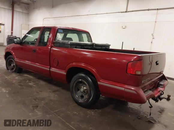 1995 GMC Sonoma z VIN 1GTCS19Z8S8530283, wystawiony jako IAAI lot #42107284 z przebiegiem 247 678 mil mil oraz . Historia ofert i sprzedaży dostępna na DreamBid. Obrazek 3.