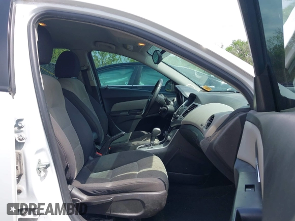 2014 Chevrolet Cruze LS with VIN 1G1PA5SH5E7218650, listed as a IAAI auction lot 42093764 with 189,813 mi miles and . Bid and sale history available at DreamBid. Image 5.