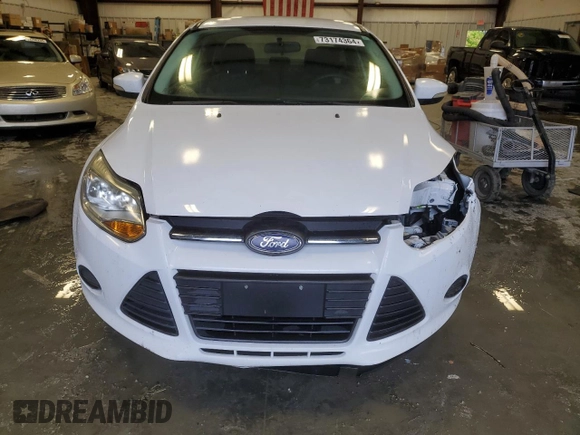2014 Ford Focus SE with VIN 1FADP3F25EL449810, listed as a Copart auction lot 73174364 with 140,031 mi miles and Salvage Title. Bid and sale history available at DreamBid. Image 5.