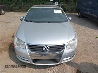 2010 Volkswagen Eos Komfort с VIN WVWBA7AH9AV022988, выставлен на аукционе IAAI как лот 42426457 с пробегом 142 571 миль миль и . История ставок и продаж доступна на DreamBid. Изображение 6.