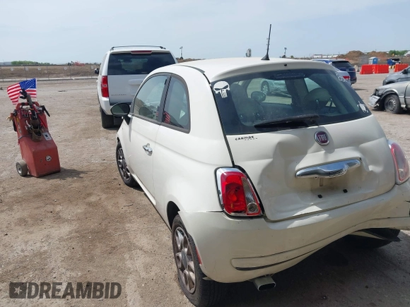 2012 FIAT 500 Pop z VIN 3C3CFFAR1CT365486, wystawiony jako IAAI lot #42024218 z przebiegiem 181 293 mil mil oraz . Historia ofert i sprzedaży dostępna na DreamBid. Obrazek 3.